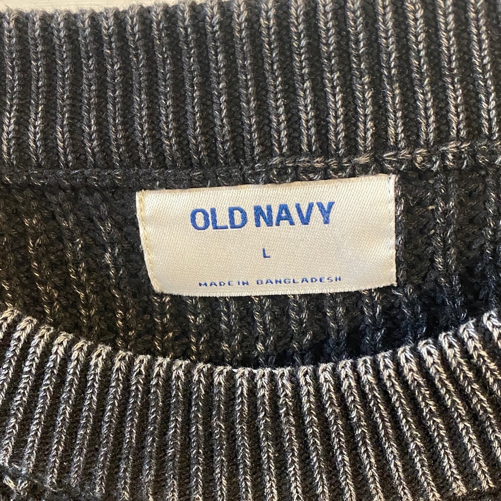 Old Navy Charcoal Women's Crew Neck Sweater - Picture 3 of 3